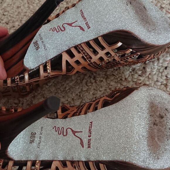 Rene Caovilla gold tone leather embellished Swarovski crystals booties size 36.5 - Picture 13 of 14